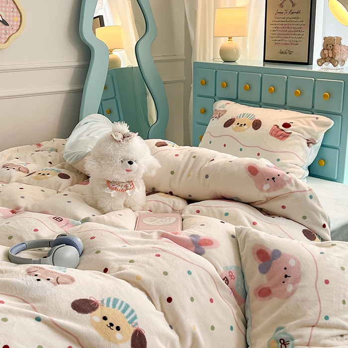 91家纺网 家纺一手货源 找家纺 昔可家纺 2024新款印花牛奶绒四件套系列-卡通系列 萌宠小窝