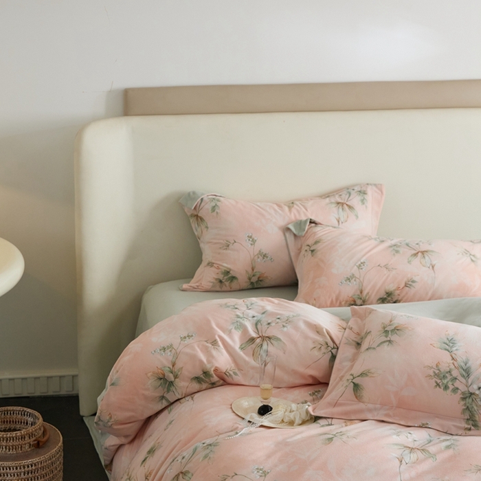 91家纺网 家纺一手货源 找家纺 金奇达家纺 2025秋冬保暖加厚绒类四件套羽零绒【自然为美】（标准号全网控价(折后券后)不低于159元，（拿货价会员减20元)） 竹韵-茶粉