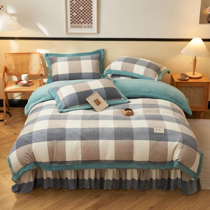 91家纺网 家纺一手货源 找家纺 茉保家纺 2024新款无印风款牛奶绒床盖四件套 蓝大格