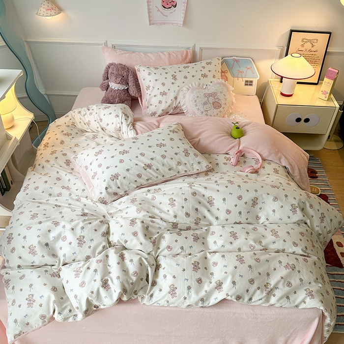 91家纺网 家纺一手货源 找家纺 昔可家纺 2024新款秋冬新款棉加牛奶绒四件套 花花小奶狗