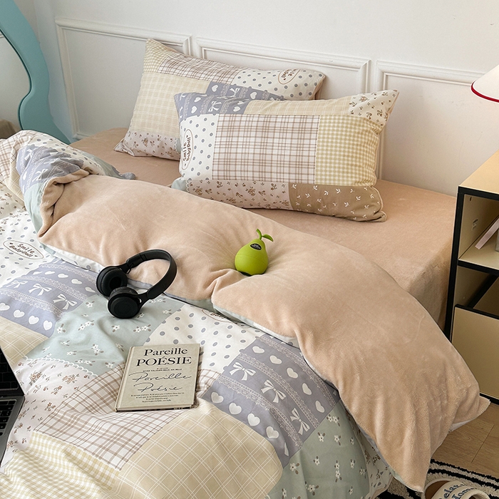 91家纺网 家纺一手货源 找家纺 昔可家纺 2024新款秋冬新款棉加牛奶绒四件套 拼接复古碎花