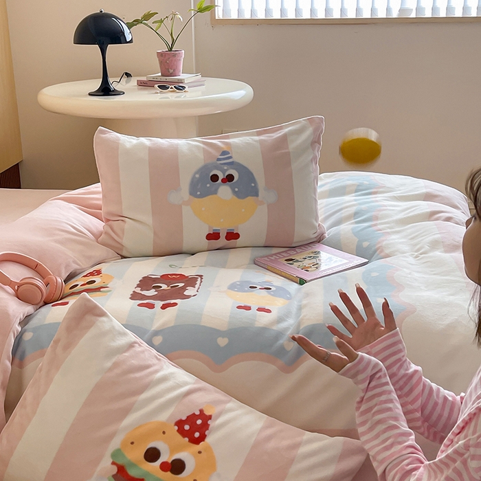 91家纺网 家纺一手货源 找家纺 昔可家纺 2024新款大版数码印花设计师牛奶绒四件套 奶油之家