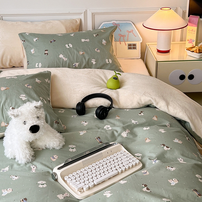 91家纺网 家纺一手货源 找家纺 昔可家纺 2024新款秋冬新款棉加牛奶绒四件套 伙伴狗狗