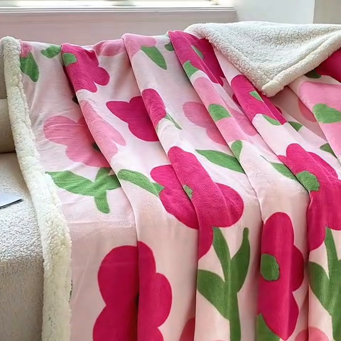 91家纺网 家纺一手货源 找家纺 花伞家居 2024直播新款牛奶绒羊羔绒多功能复合拉链被套款毛毯 毛毯-理想国粉