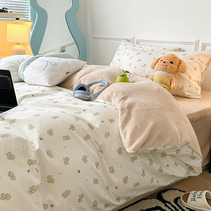 91家纺网 家纺一手货源 找家纺 昔可家纺 2024新款秋冬新款棉加牛奶绒四件套 棕色小比熊