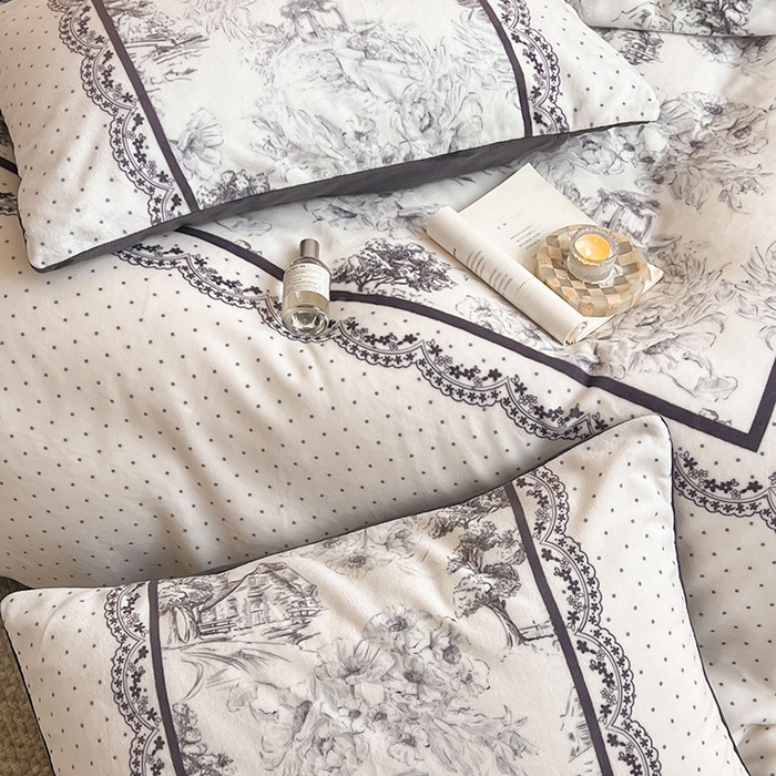 91家纺网 家纺一手货源 找家纺 昔可家纺 2024新款大版数码印花设计师牛奶绒四件套 复古庄园