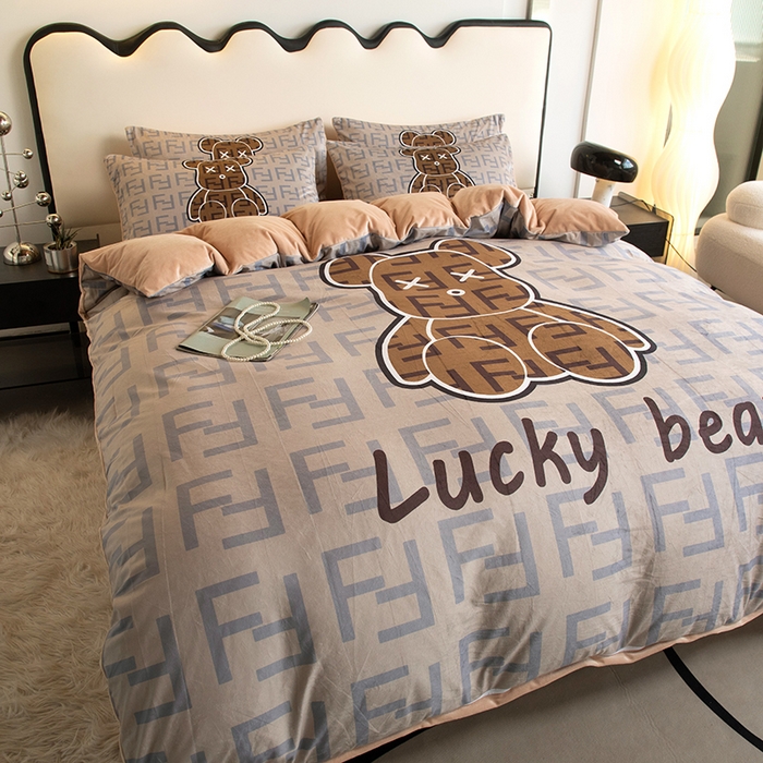 91家纺网 家纺一手货源 找家纺 色鬼布艺 2024新款婴儿绒数码印花牛奶绒四件套仿大牌直播爆款网红款 咔芬