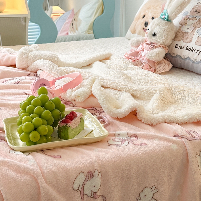 91家纺网 家纺一手货源 找家纺 昔可家纺 2024新款羊羔绒牛奶绒毛毯系列（三）-场景二-卡通系列 星野兔