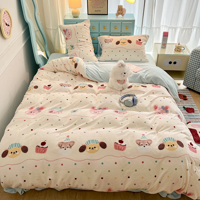 91家纺网 家纺一手货源 找家纺 昔可家纺 2024新款印花牛奶绒四件套系列-卡通系列 萌宠小窝