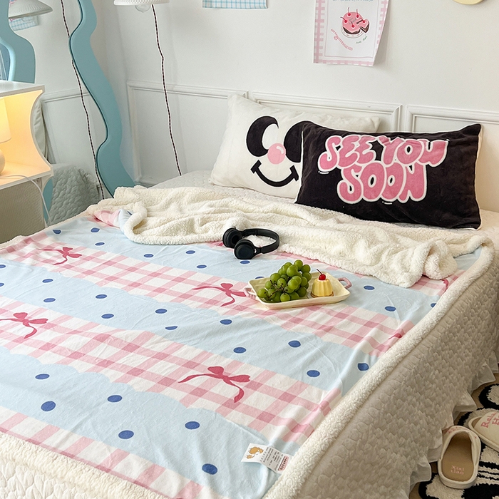 91家纺网 家纺一手货源 找家纺 昔可家纺 2024新款羊羔绒牛奶绒毛毯系列（三）-场景二-少女风系列 芭蕾美学