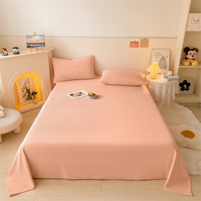 91家纺网 家纺一手货源 找家纺 眠帛家居 2024新款纯色高克重牛奶绒单床单 奶油粉