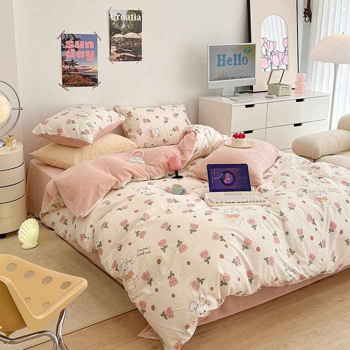 91家纺网 家纺一手货源 找家纺 昔可家纺 2024新款秋冬新款棉加牛奶绒四件套 粉郁金兔