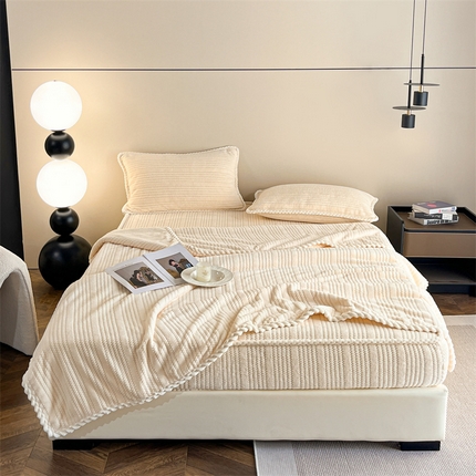 91家纺网 家纺一手货源 找家纺 欧邦 新款提花针织绒牛奶绒铂金系列毛毯毯子 针织绒-奶白