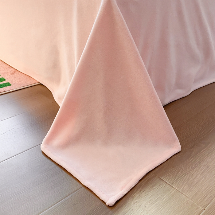 91家纺网 家纺一手货源 找家纺 呗旺鹿 2024新款高克重着色烂花雕花牛奶绒轻奢四件套 爱维芙蓉粉