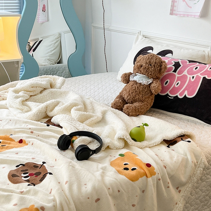 91家纺网 家纺一手货源 找家纺 昔可家纺 2024新款羊羔绒牛奶绒毛毯系列（三）-场景二-卡通系列 小熊曲奇