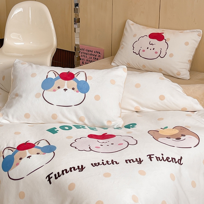 91家纺网 家纺一手货源 找家纺 昔可家纺 2024新款大版数码印花设计师牛奶绒四件套 小伙伴