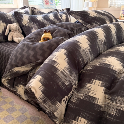 91家纺网 家纺一手货源 找家纺 （总）花伞家居 2025新款直播网销斜纹加厚磨毛印花植物羊绒四件套