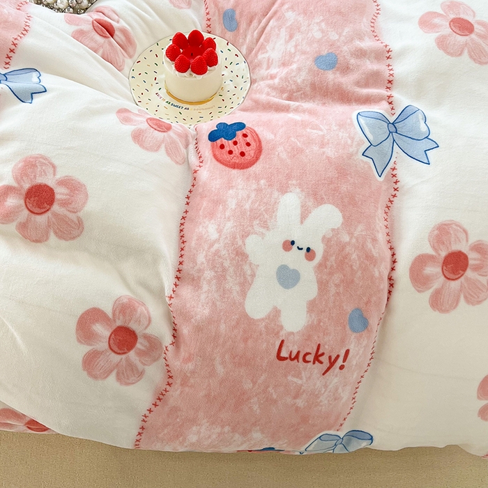 91家纺网 家纺一手货源 找家纺 昔可家纺 2024新款印花牛奶绒四件套系列-2023年热款系列 油画小兔