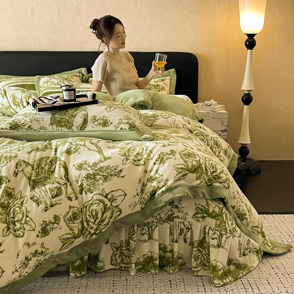 茉保家纺 2024新款包边款印花牛奶绒床盖四件套 北欧花季-绿