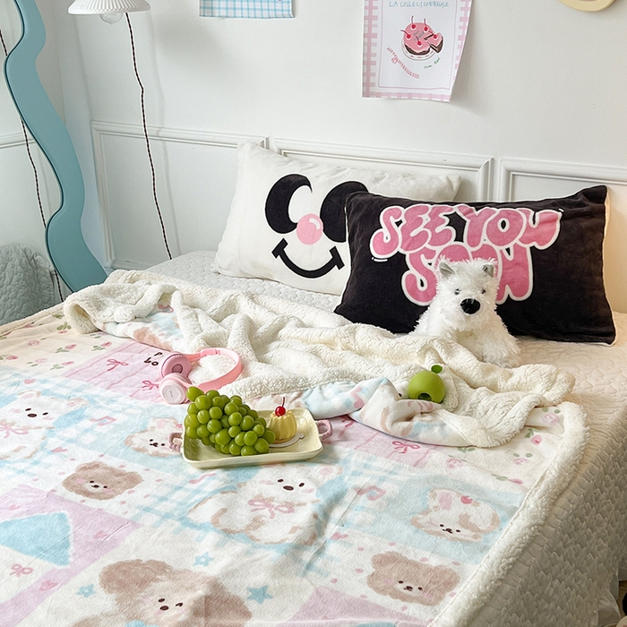 91家纺网 家纺一手货源 找家纺 昔可家纺 2024新款羊羔绒牛奶绒毛毯系列（三）-场景二-卡通系列 油画狗狗