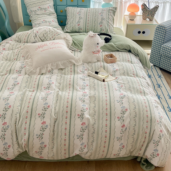 91家纺网 家纺一手货源 找家纺 昔可家纺 2024新款印花牛奶绒四件套系列-复古小清新系列 琉璃花语 绿