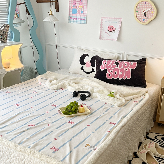 91家纺网 家纺一手货源 找家纺 昔可家纺 2024新款羊羔绒牛奶绒毛毯系列（三）-场景二-少女风系列 梦幻蝴蝶结