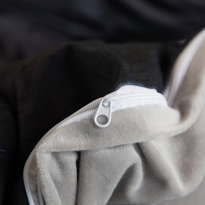 91家纺网 家纺一手货源 找家纺 色鬼布艺 2024新款婴儿绒数码印花牛奶绒四件套仿大牌直播爆款网红款 可可黑