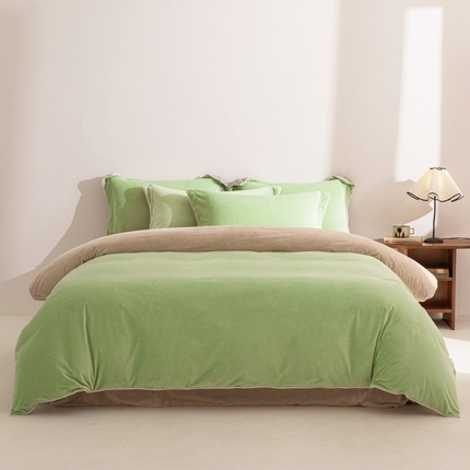 91家纺网 家纺一手货源 找家纺 ONE TWO ONE 121 新品【婴儿绒四件套】2024毛毯被子四件套单件床单被套床笠珊瑚绒牛奶绒冬被法兰绒兔毛绒 芽绿-奶咖