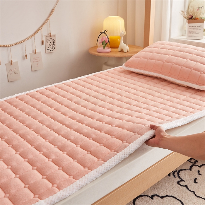 91家纺网 家纺一手货源 找家纺 东宇床垫 2025新款牛奶绒床褥学生床 公主粉