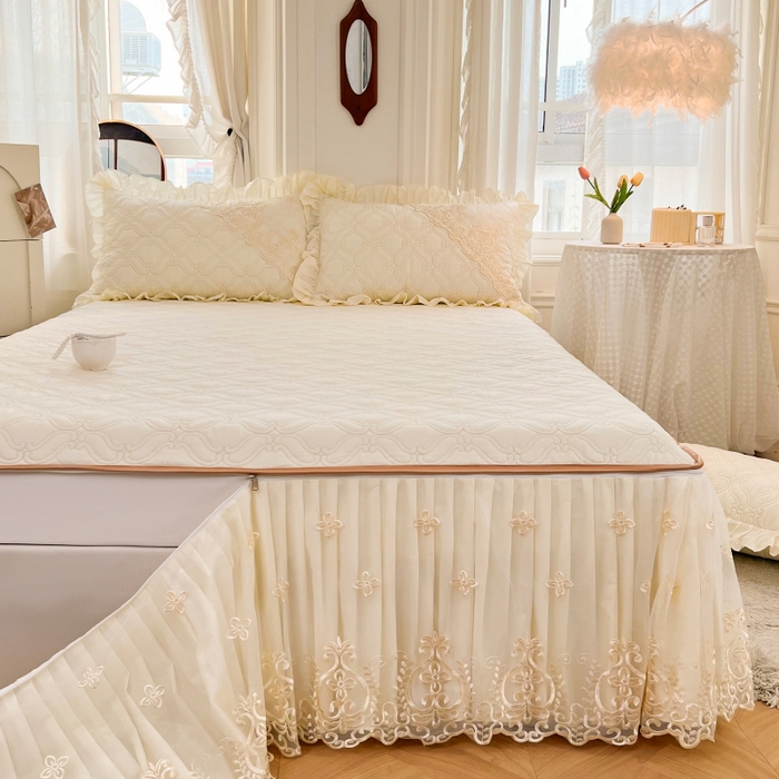 91家纺网 家纺一手货源 找家纺 罗艺轩 2024新款公主风全棉加厚可脱卸床笠式床裙三件套 慕雅-奶昔