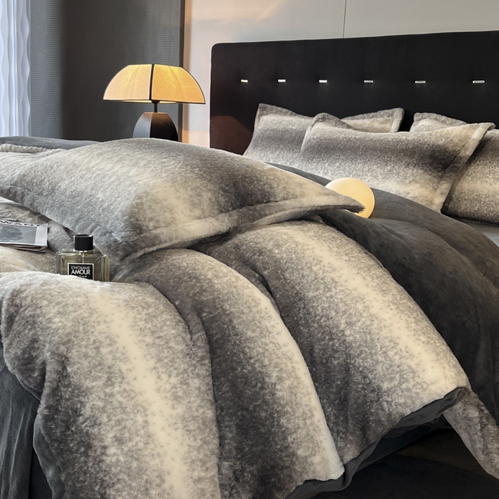 91家纺网 家纺一手货源 找家纺 慕尚家纺 2025新款高端亲肤舒适暖芙兔毛四件套 暖芙-霞灰