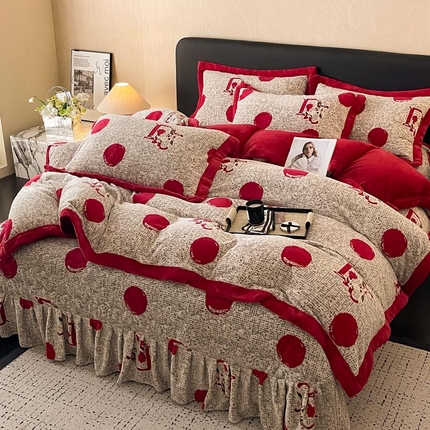 91家纺网 家纺一手货源 找家纺 （总）茉保家纺 2025新款包边款印花牛奶绒床盖四件套