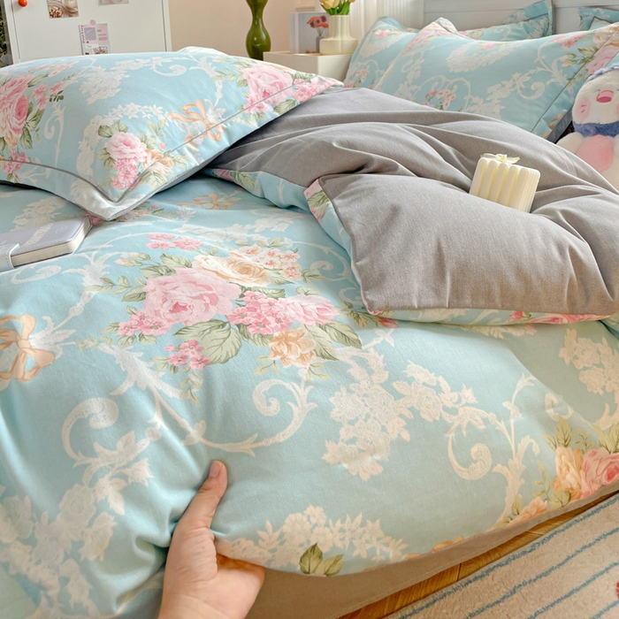 91家纺网 家纺一手货源 找家纺 暖芯优选 2025直播热款加厚全棉磨毛四件套喷气印花纯棉（一字绣工艺款）学生三件套9月上新 流年