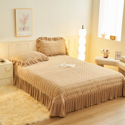 91家纺网 家纺一手货源 找家纺 （总）茉保家纺 2025新款纯色牛奶绒床盖