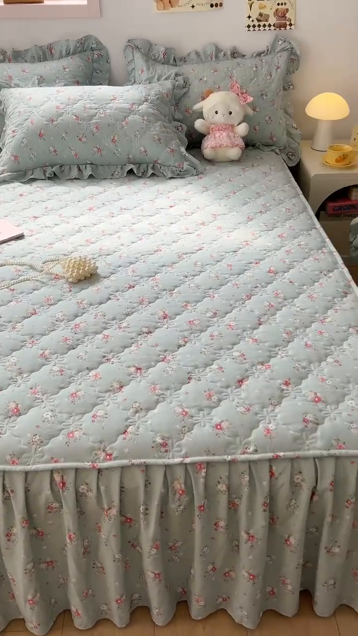 91家纺网 家纺一手货源 找家纺 忘忧草 2024亲肤水洗棉夹棉床裙--小清新系列 陌上花开