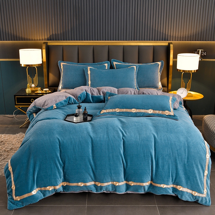 91家纺网 家纺一手货源 找家纺 云家 （包含买家秀）2024新款高克重牛奶绒纯色双拼刺绣四件套珊瑚绒 凯迪系列 凯迪-宾利兰+高级灰