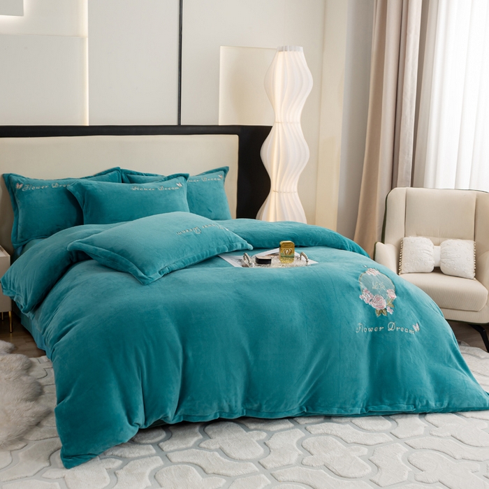 91家纺网 家纺一手货源 找家纺 晶缦家纺 2024新款高克重牛奶绒刺绣花四件套 花仙子-雅绿