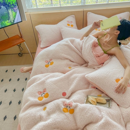 91家纺网 家纺一手货源 找家纺 （总）晨曦家纺 2024新款加厚羊羔绒牛奶绒毛巾绣四件套