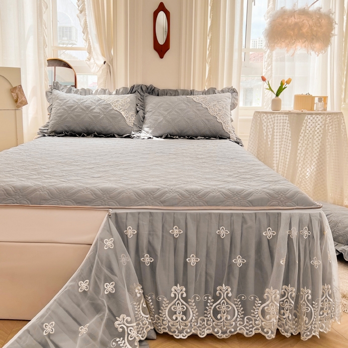 91家纺网 家纺一手货源 找家纺 罗艺轩 2024新款公主风全棉加厚可脱卸床笠式床裙四件套 慕雅-迷雾灰