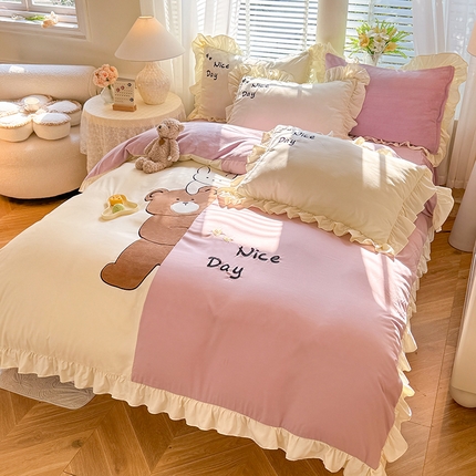 绒兔兔 2024新款棉加牛奶绒贴布绣四件套 可爱熊仔-浅紫