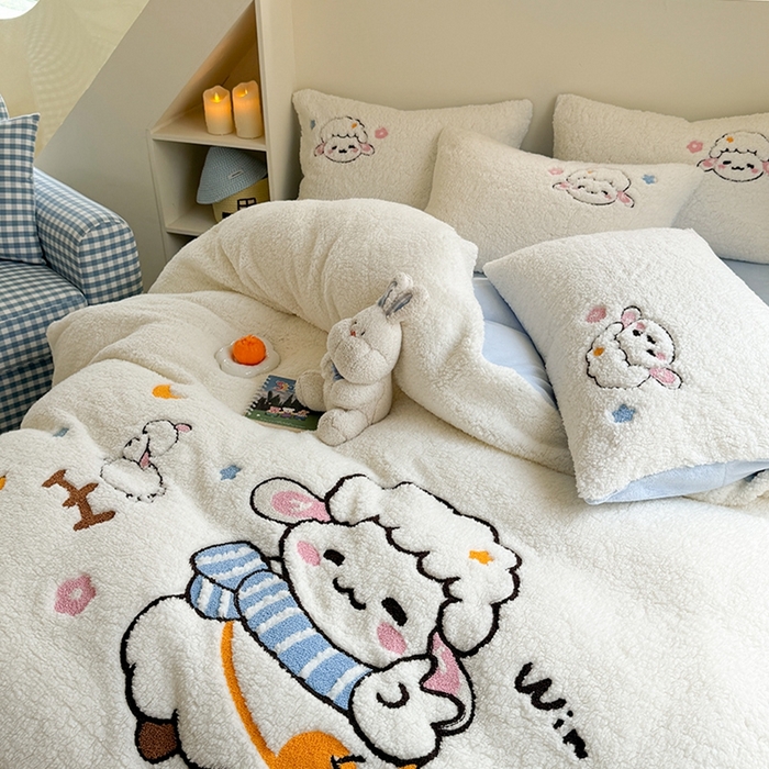 91家纺网 家纺一手货源 找家纺 蜜柚 2024新款高克重羊羔绒牛奶绒毛巾绣四件套 酷酷羊