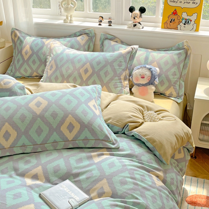 91家纺网 家纺一手货源 找家纺 暖芯优选 2025直播热款加厚全棉磨毛四件套喷气印花纯棉（一字绣工艺款）学生三件套9月上新 空间