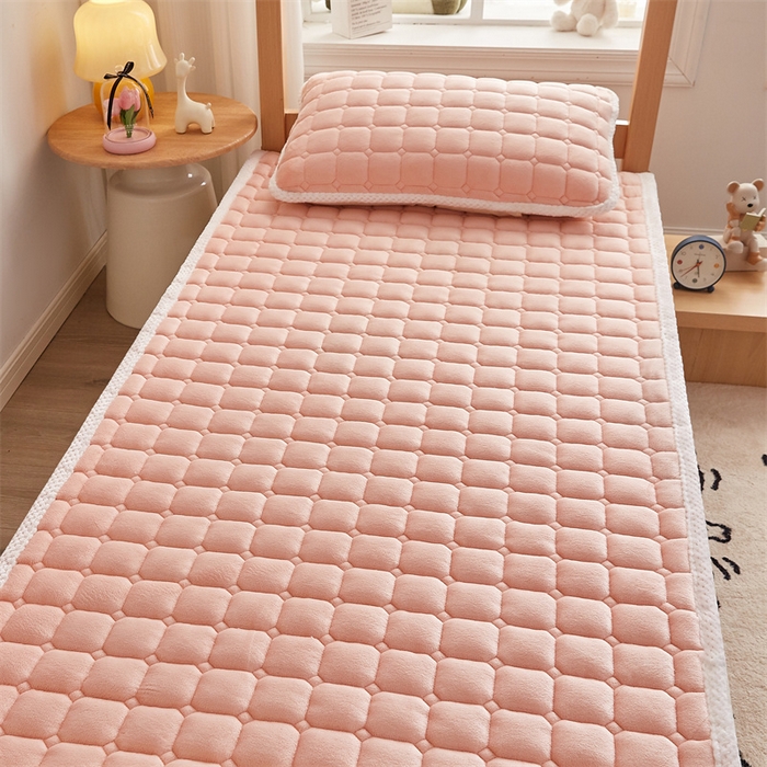 91家纺网 家纺一手货源 找家纺 东宇床垫 2025新款牛奶绒床褥学生床 公主粉