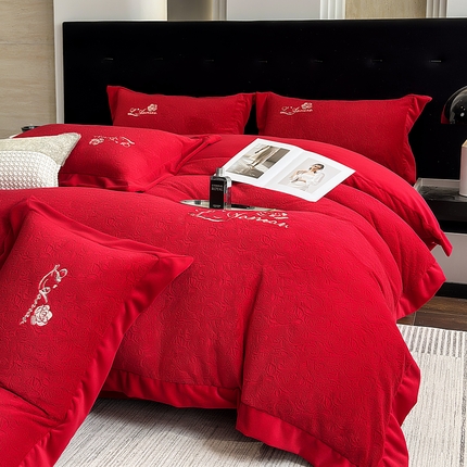 91家纺网 家纺一手货源 找家纺 （总）娇逸家居 2024新款A类雕花牛奶绒拼边刺绣款-99玫瑰