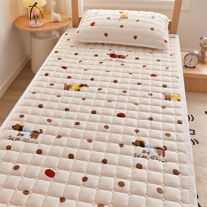 91家纺网 家纺一手货源 找家纺 东宇床垫 2025新款牛奶绒床褥学生床 波点腊肠狗