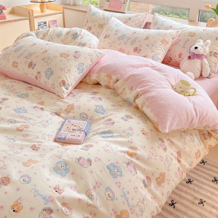 91家纺网 家纺一手货源 找家纺 麦伦家居 2024秋冬新品 多功能床品全棉+牛奶绒四件套 1狗狗家族