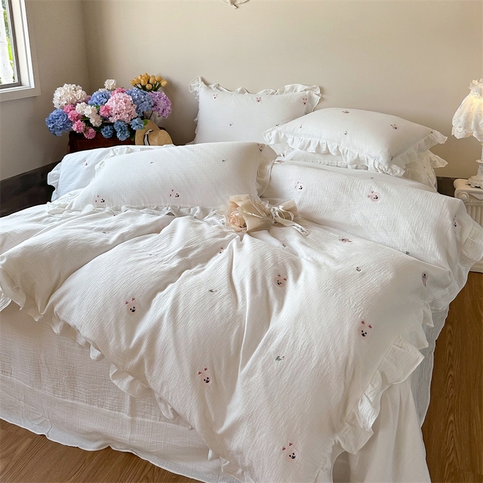 91家纺网 家纺一手货源 找家纺 木楌 2024全棉皱皱纱荷叶边刺绣工艺款四件套 米菲