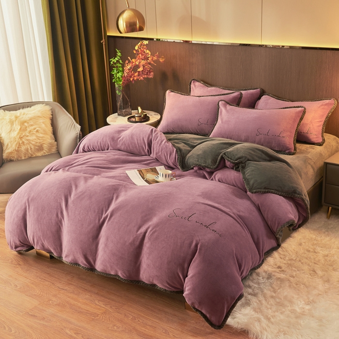 91家纺网 家纺一手货源 找家纺 吾诺 2024新款双拼色牛奶绒四件套 风格一 双拼浅紫