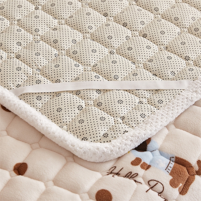 91家纺网 家纺一手货源 找家纺 东宇床垫 2025新款牛奶绒床褥学生床 波点腊肠狗