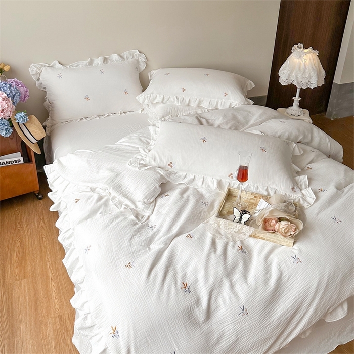 91家纺网 家纺一手货源 找家纺 木楌 2024全棉皱皱纱荷叶边刺绣工艺款四件套 文汐